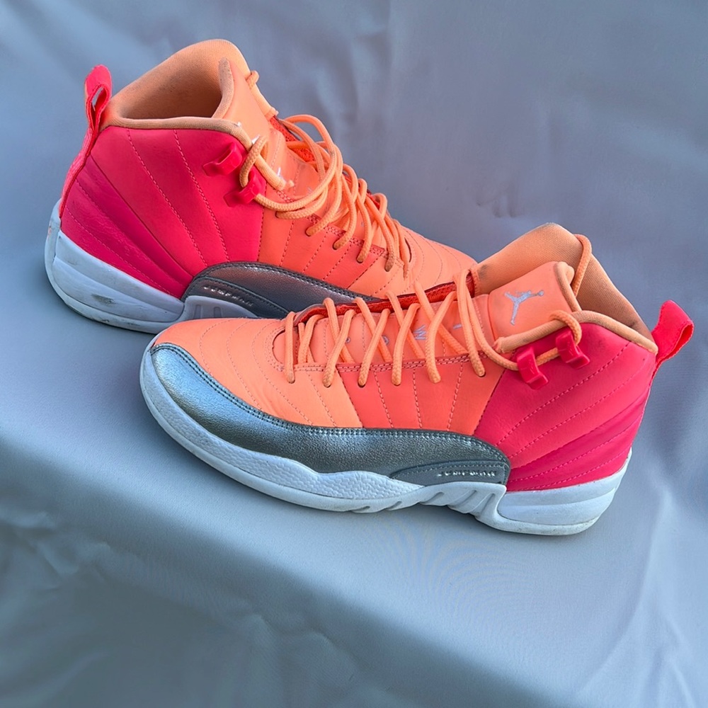 Jordan 12 Retro Sunrise size 6.5Y